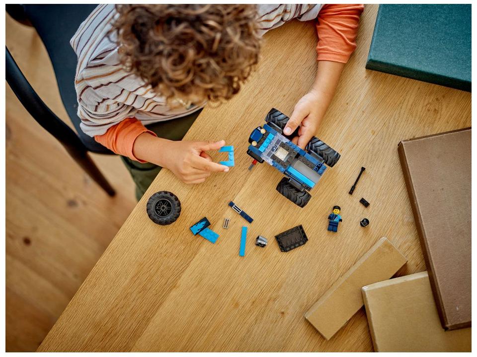 LEGO City Monster Truck Azul 60402 - 3