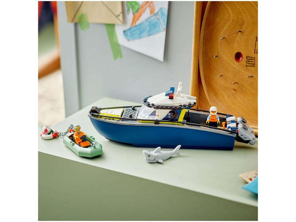 LEGO City Perseguição com Barco da Polícia - 3