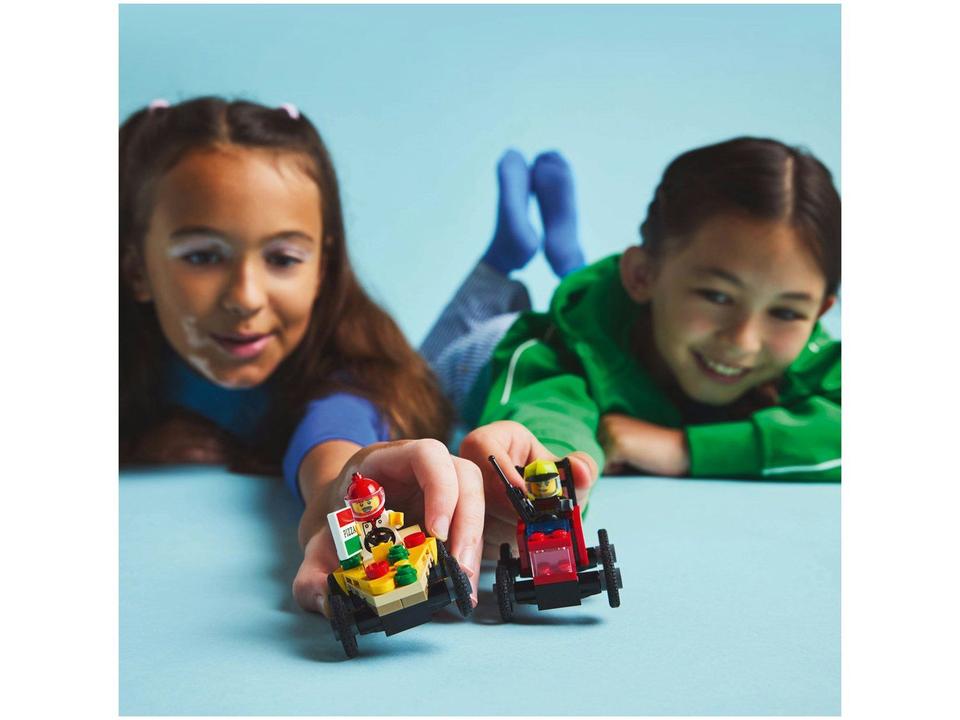 LEGO ck de Carros de Corrida Pizza vs. Caminhão - 3