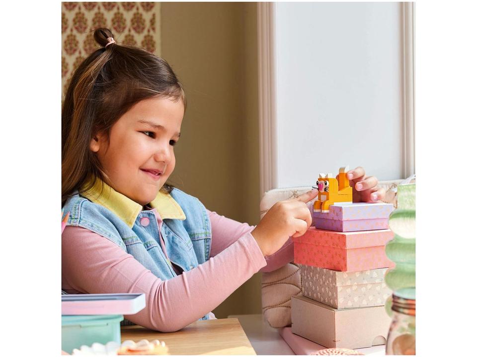 LEGO Classic Caixa Criativa Feliz 11042 680 Peças - 4