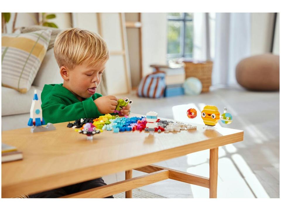 LEGO Classic Planetas Espaciais Criativos - 3