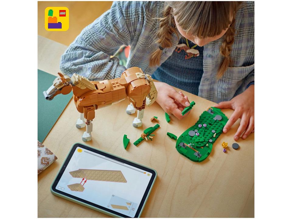 LEGO Creator 3 em 1 Lindo Cavalo 31166 685 Peças - 2