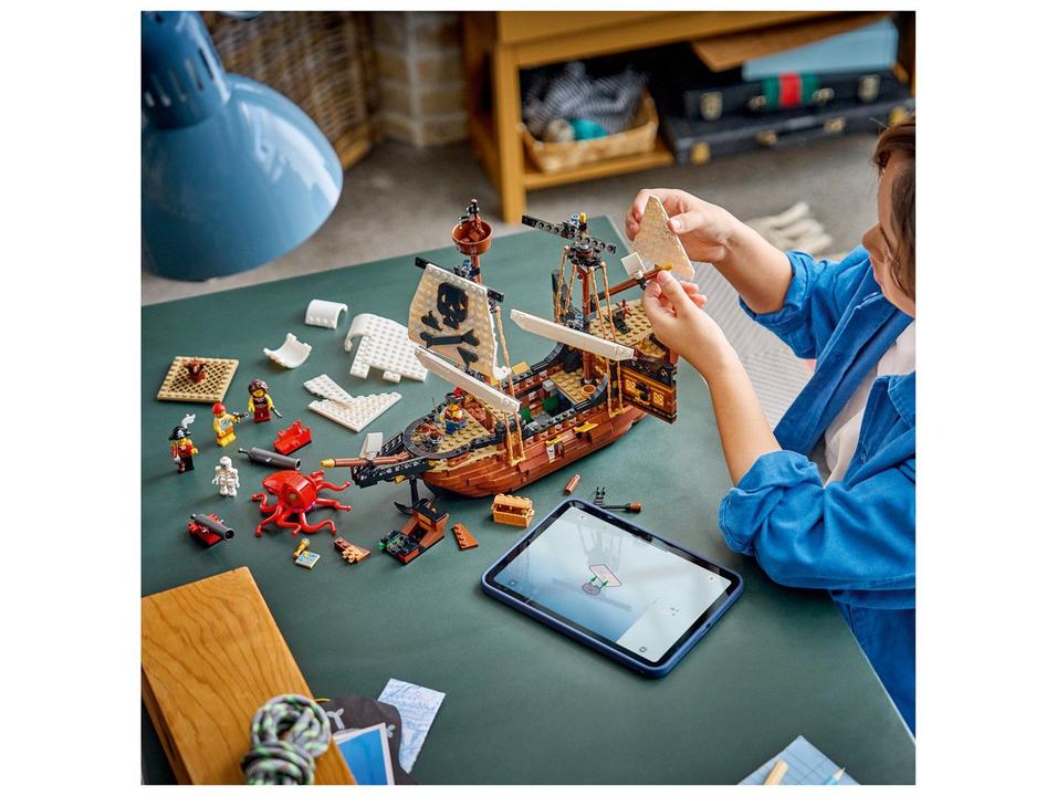 LEGO Creator 3 em 1 Navio Pirata Icônico - 1