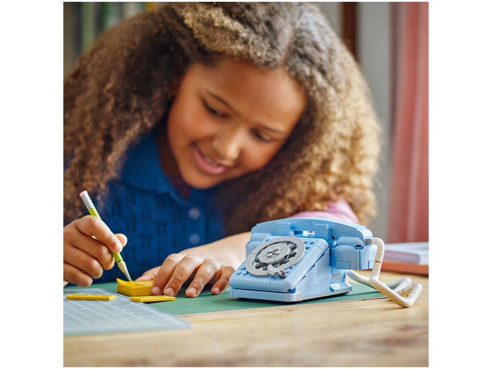 LEGO Creator 3 em 1 Telefone Retrô 31174 - 1