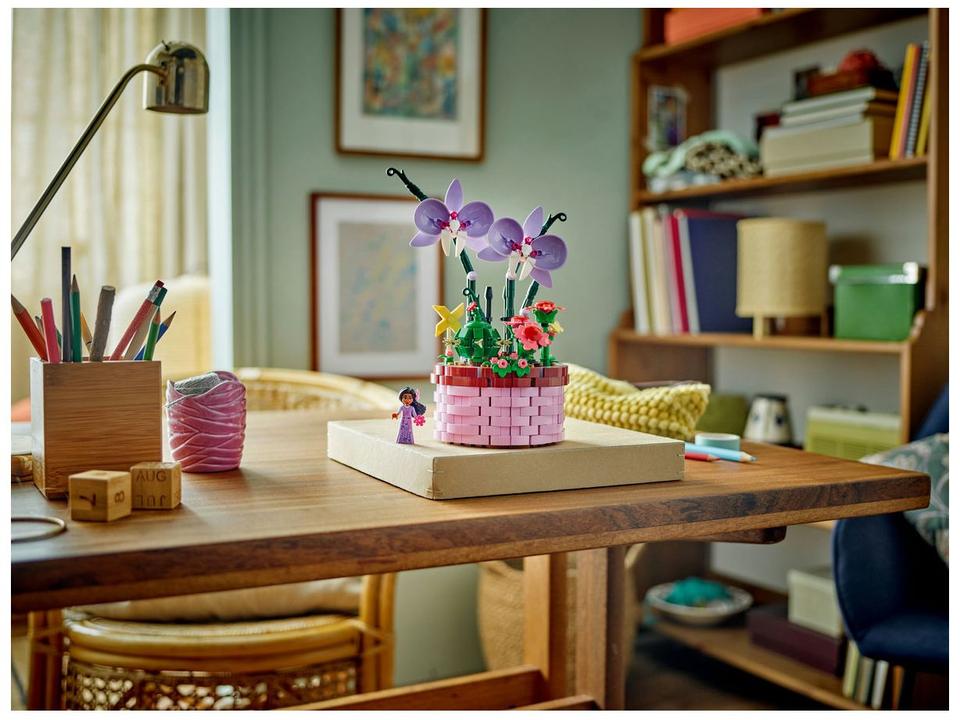 LEGO Disney Encanto Vaso de Flores da Isabela - 3