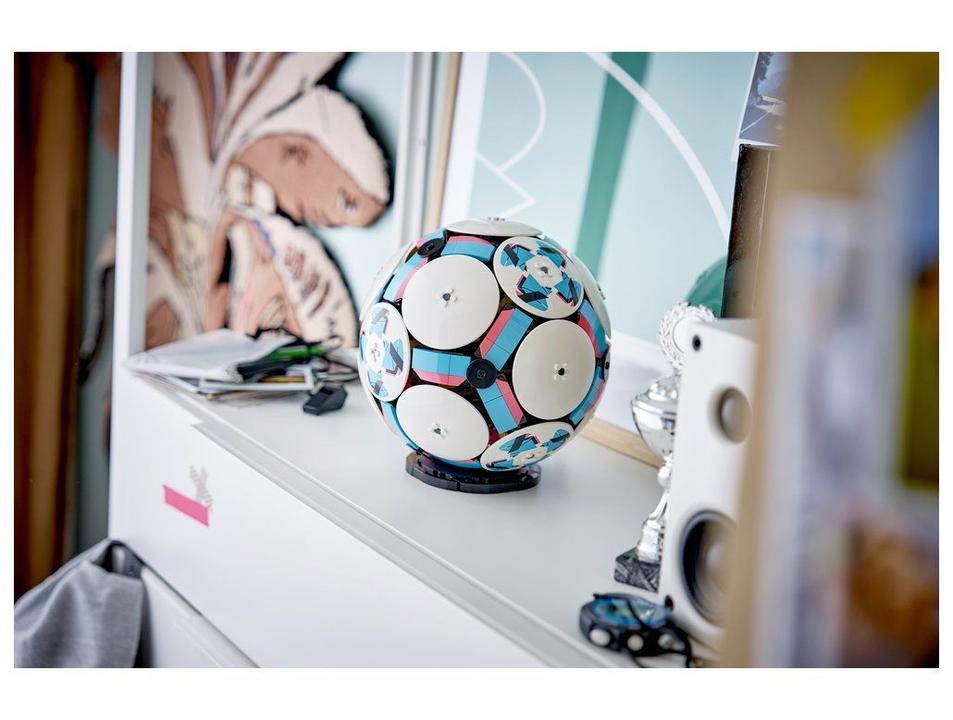 LEGO Editions Bola de Futebol 43019 - 3