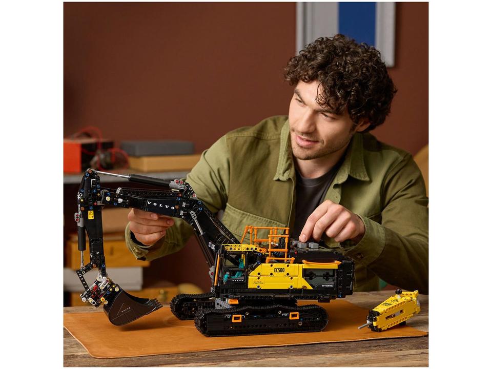 LEGO Escavadeira Volvo EC500 Hybrid 42215 - 1