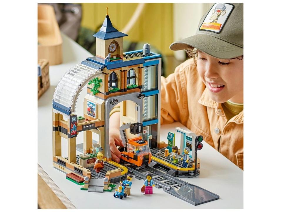 LEGO Estação de Trem Central 60469 - 1
