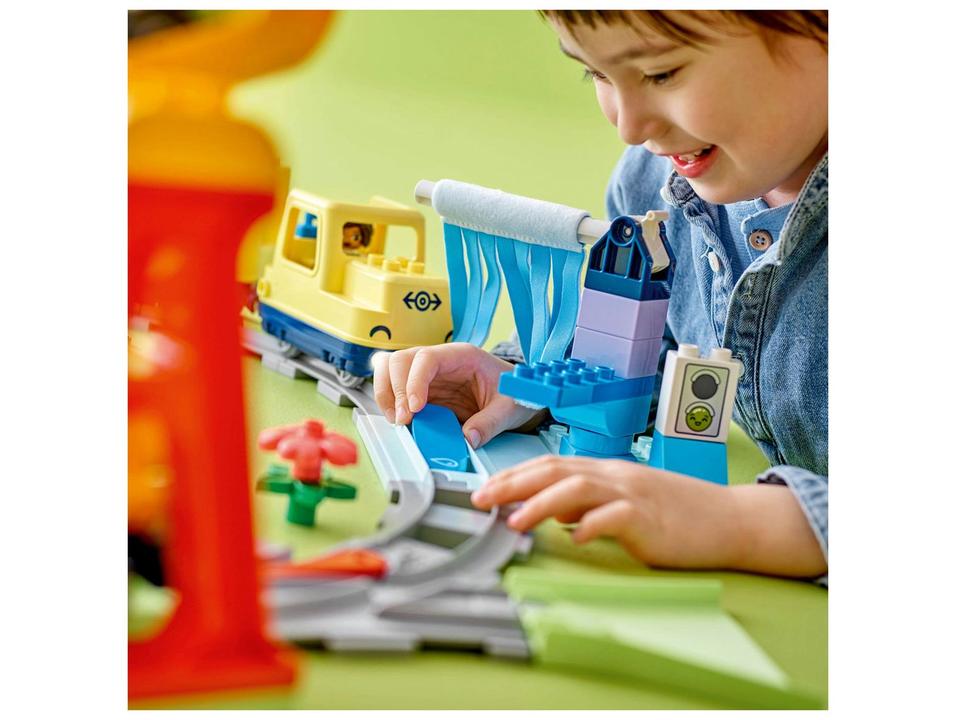 LEGO Grande Trem Comunitário Interativo 10428 - 2