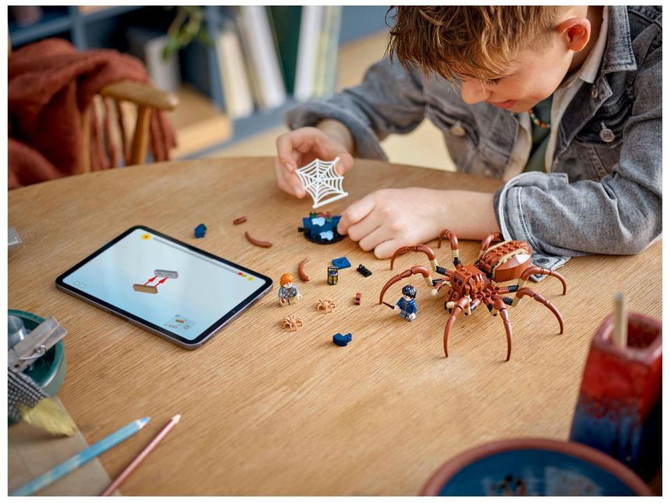 LEGO Harry Potter Aragogue na Floresta Proibida - 1