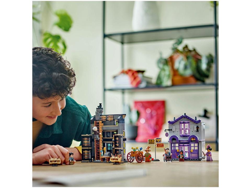 LEGO Harry Potter Olivaras e Madame Malkin Roupas - 2