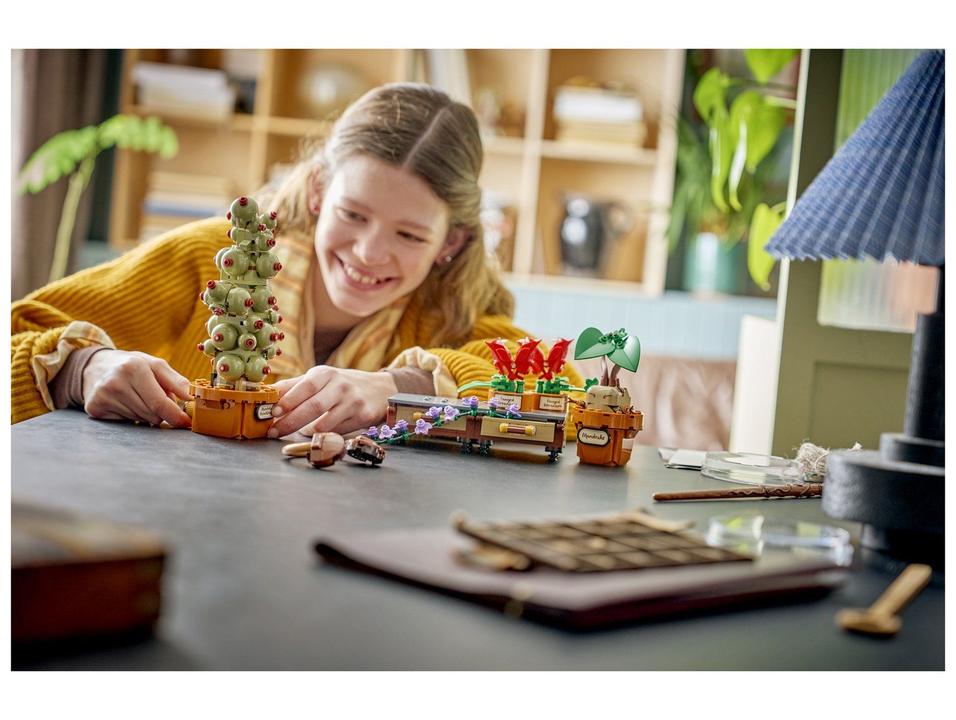 LEGO Harry Potter Plantas de Herbologia de - 1