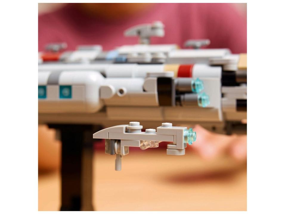 LEGO Home One Starcruiser 75405 559 Peças - 5