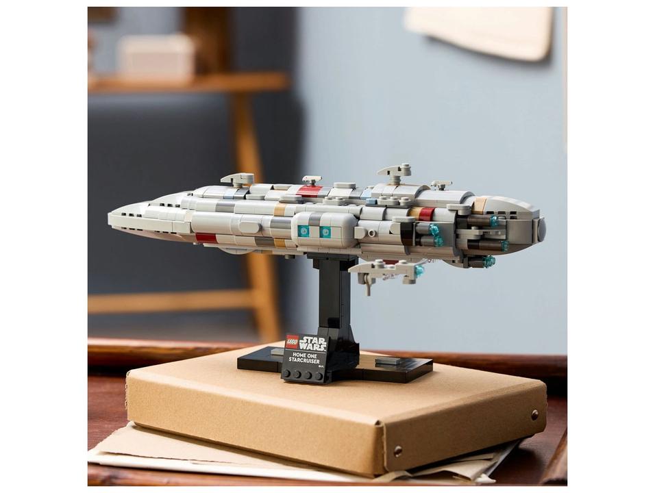 LEGO Home One Starcruiser 75405 559 Peças - 2
