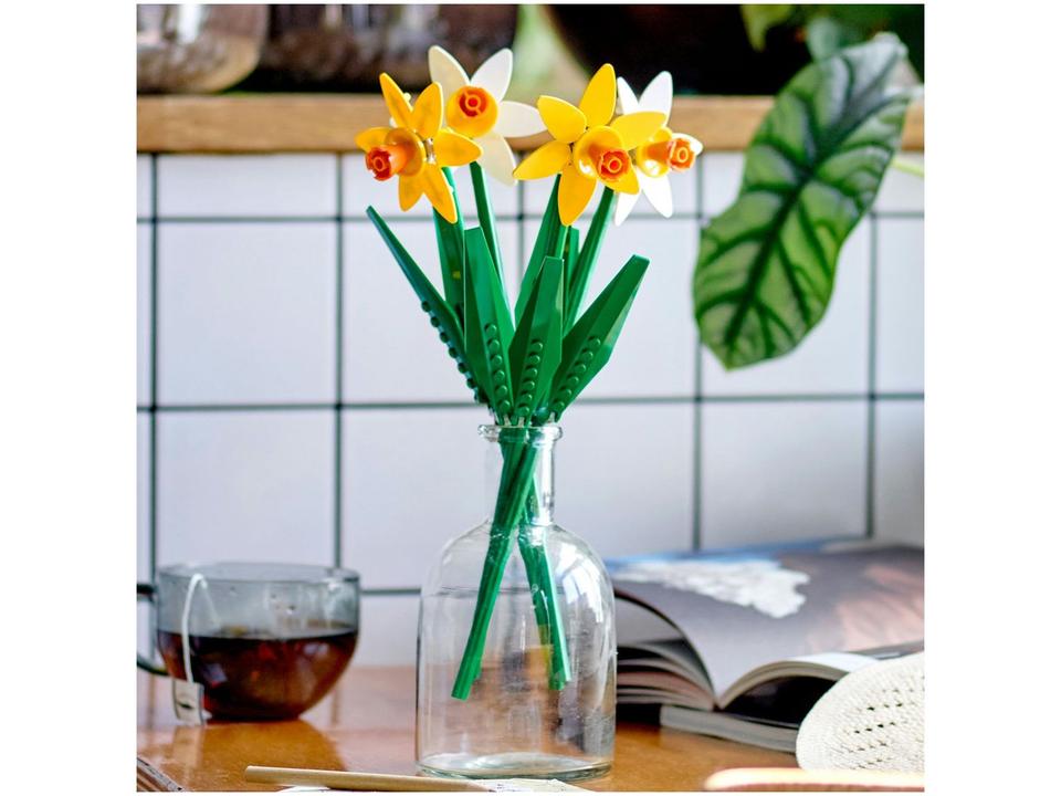 LEGO Iconic Narcisos 40747 216 Peças - 3