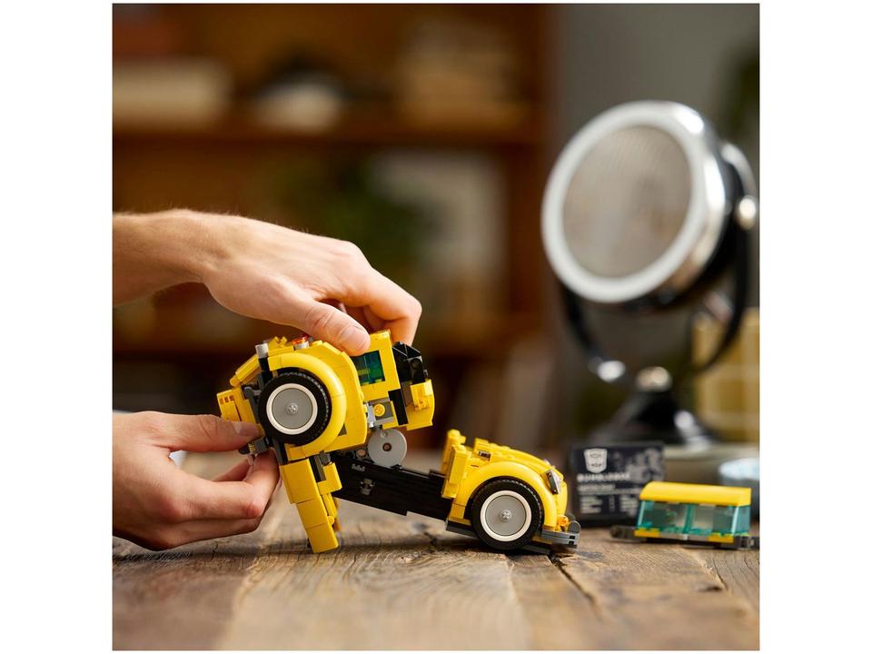 LEGO Icons Bumblebee de Transformers 10338 - 4