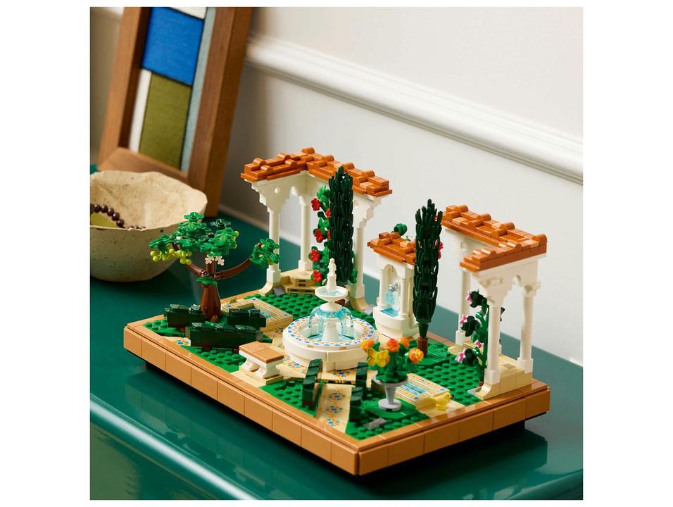 LEGO Jardim com Fonte 10359 1302 peças - 4