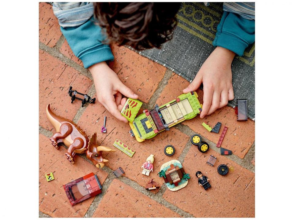 LEGO Jurassic World Pesquisa de Triceratops - 4