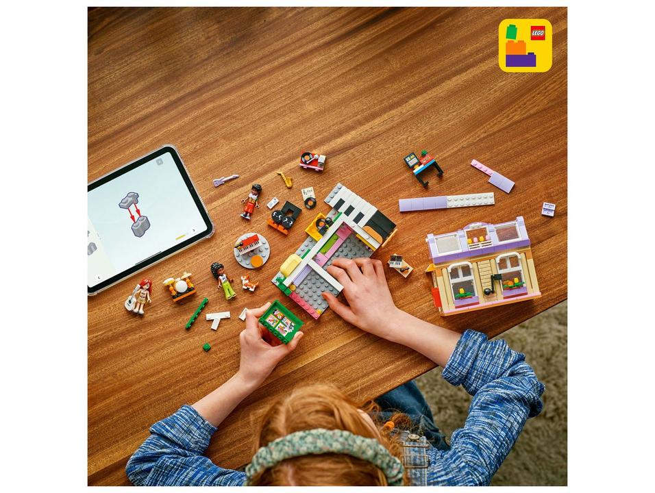 LEGO Loja de Música e Apartamento 42653 - 1