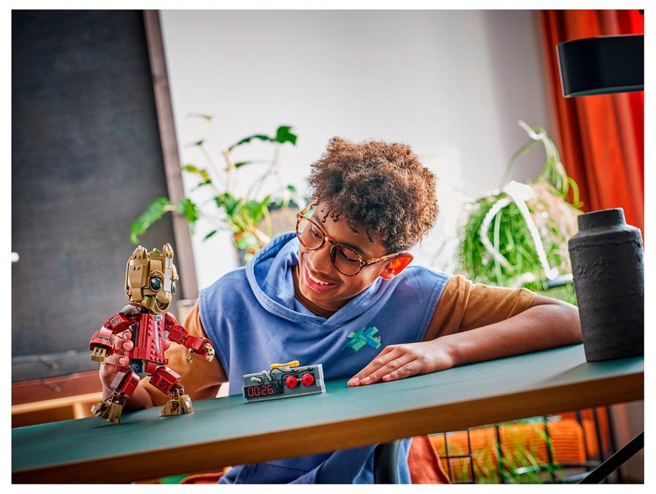 LEGO Marvel Macacão Ravager Groot 76341 - 2