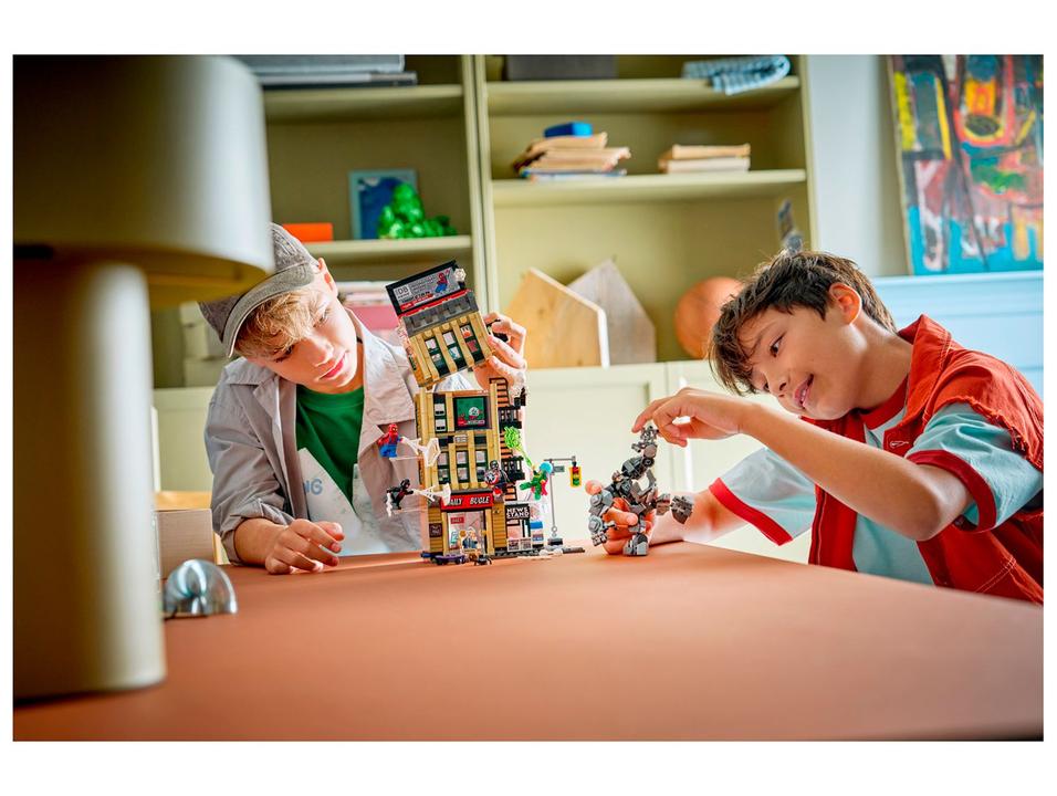 LEGO Marvel Spider vs. Dr. Mysterio 76342 - 2