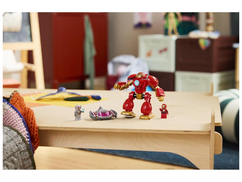 LEGO Marvel Ultron vs. Homem de Ferro - 2