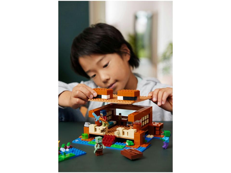 LEGO Minecraft A Casa Sapo 21256 400 Peças - 4