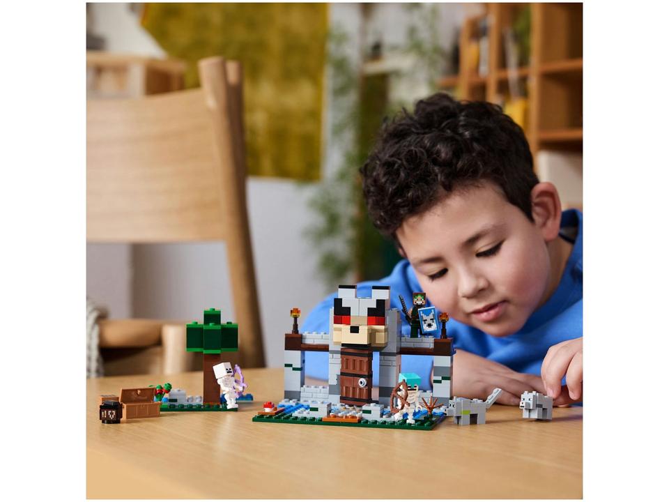 LEGO Minecraft A Fortaleza dos Lobos 21261 - 2
