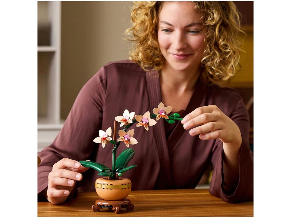 LEGO Mini Orquídea 10343 274 peças - 1