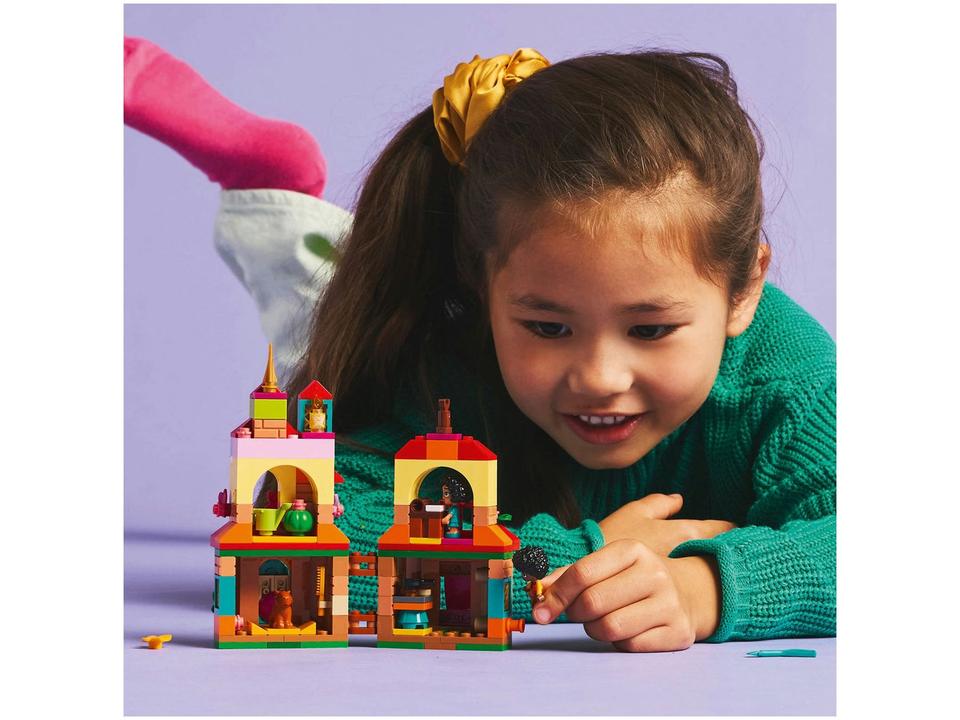 LEGO Minicasa de Encanto 43261 186 Peças - 2