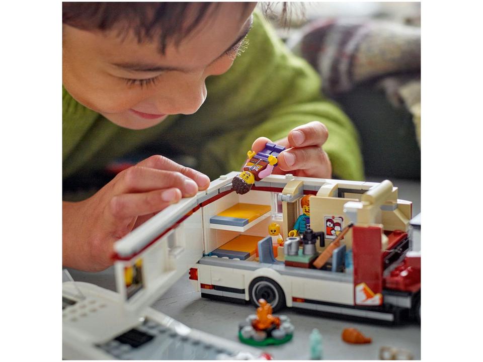 LEGO Motorhome de Aventuras Festivas 60454 - 2