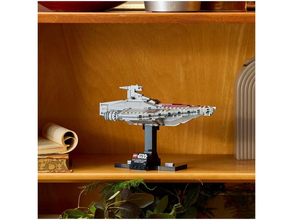 LEGO Nave de Assalto Classe Acclamator 75404 - 3