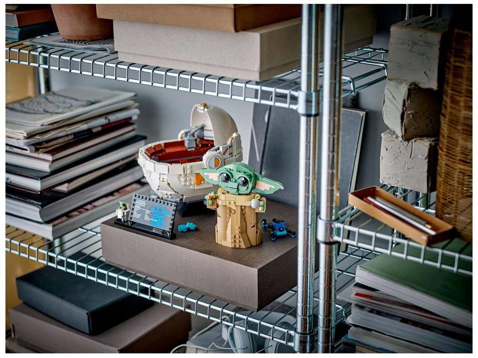 LEGO O Mandaloriano Grogu com Berço Voador - 3