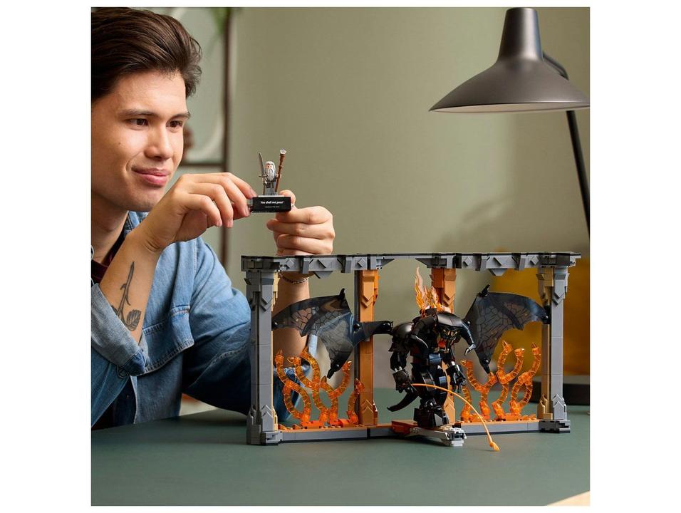 LEGO O Senhor dos Anéis: Aparador de Livros do - 1