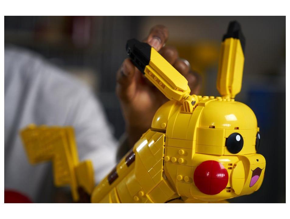 LEGO Pokémon Pikachu e Poké Bola 72152 2050 Peças - 2