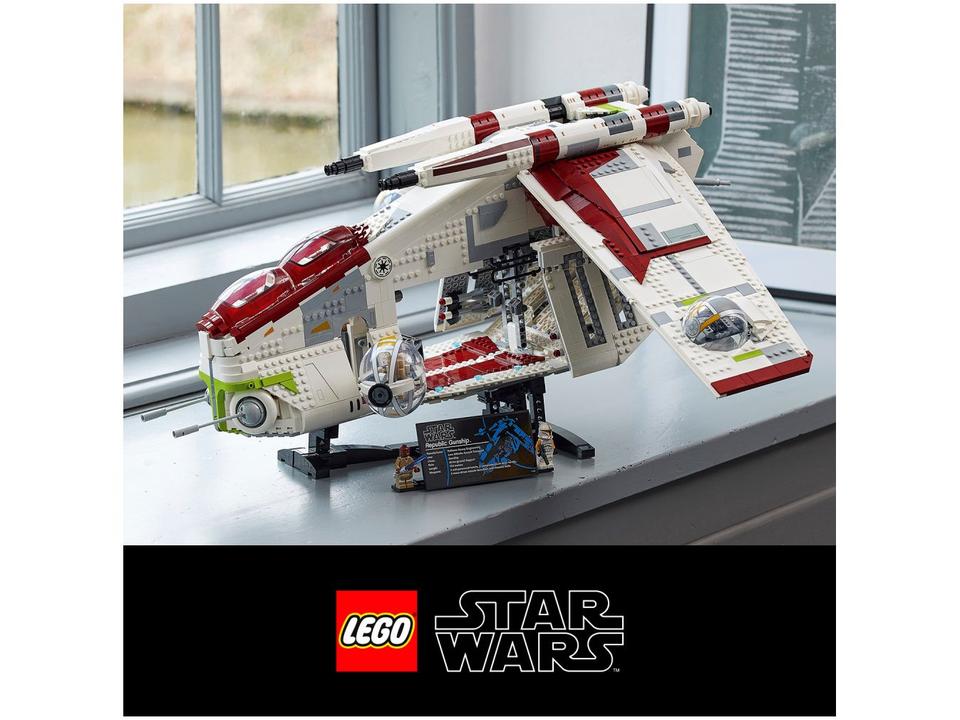 LEGO Star Wars Republic Gunship 3292 Peças - 1
