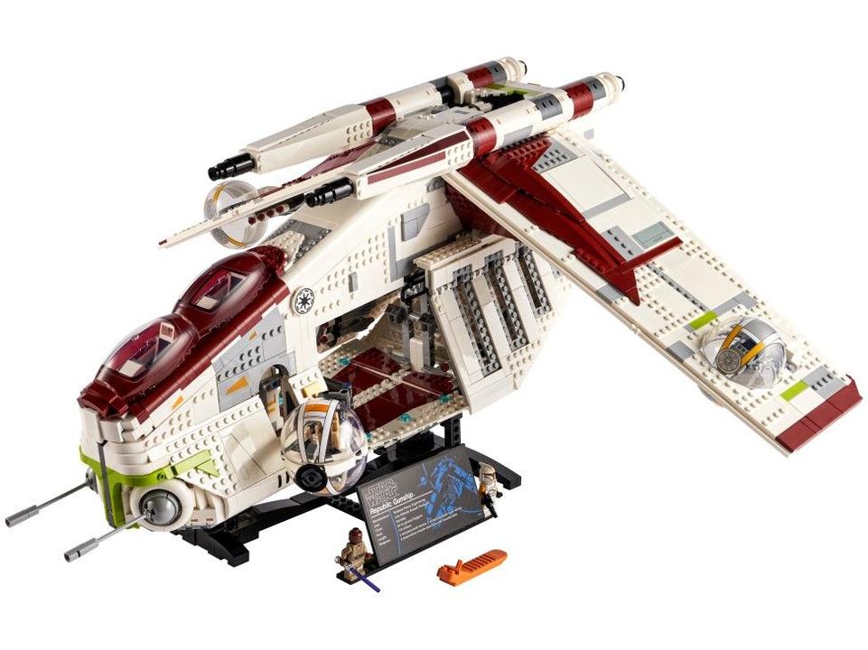 LEGO Star Wars Republic Gunship 3292 Peças - 2