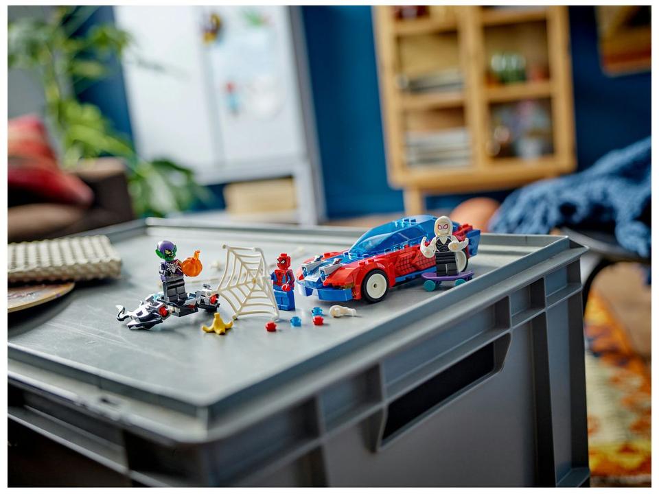 LEGO Super Heroes Marvel Carro de Corrida do Homem - 5