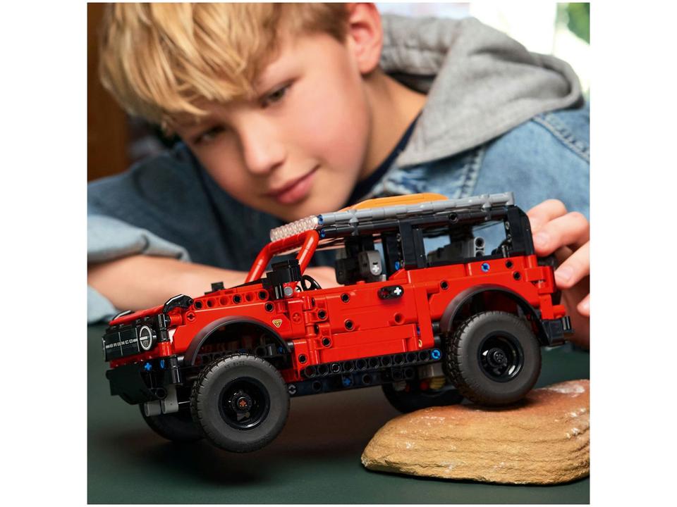 LEGO SUV Ford Bronco 42213 - 1