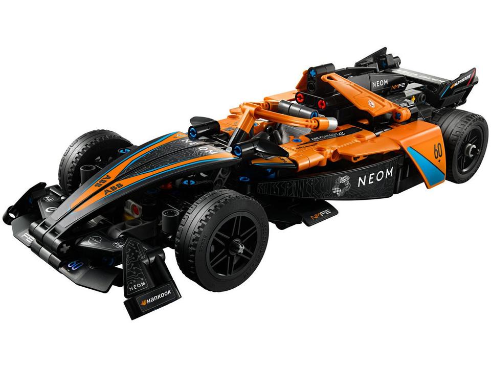 LEGO Technic Carro de Corrida NEOM McLaren - 2