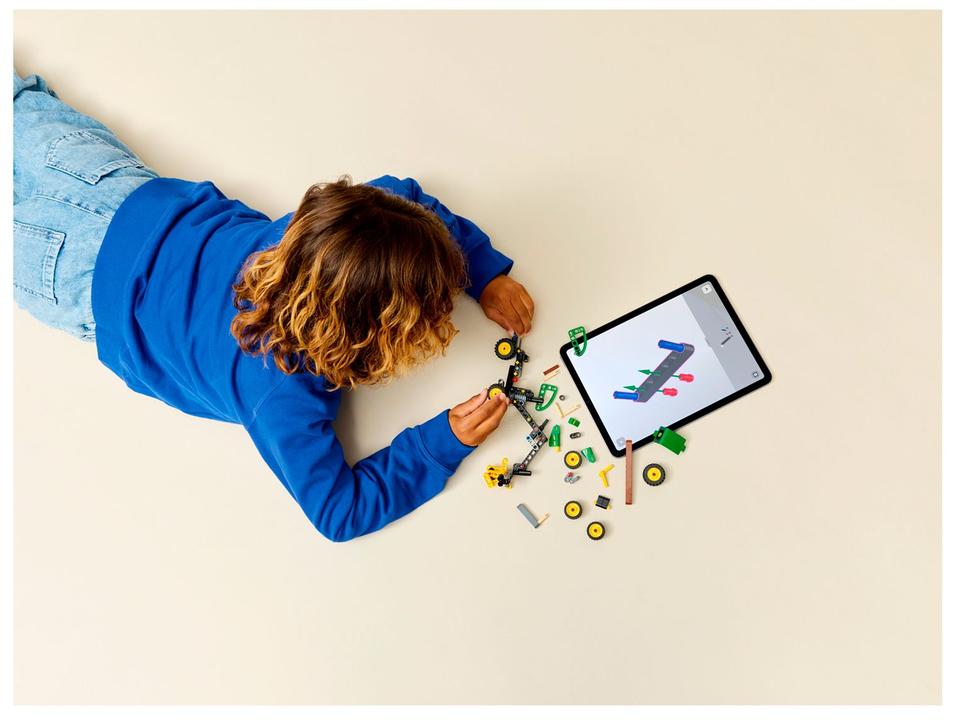 LEGO Technic Colheitadeira de Rodas John Deere - 2