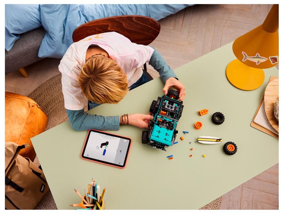 LEGO Technic Jeep Wrangler Rubicon SUV 42227 - 3