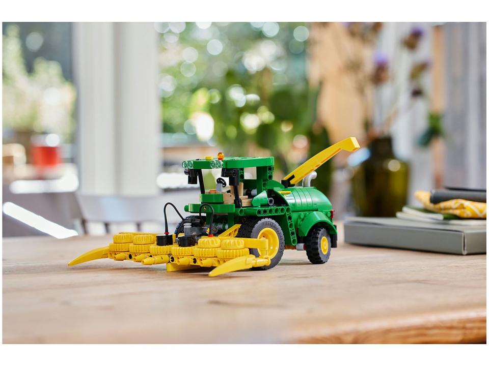 LEGO Technic John Deere 9700 Forage Harvester - 5