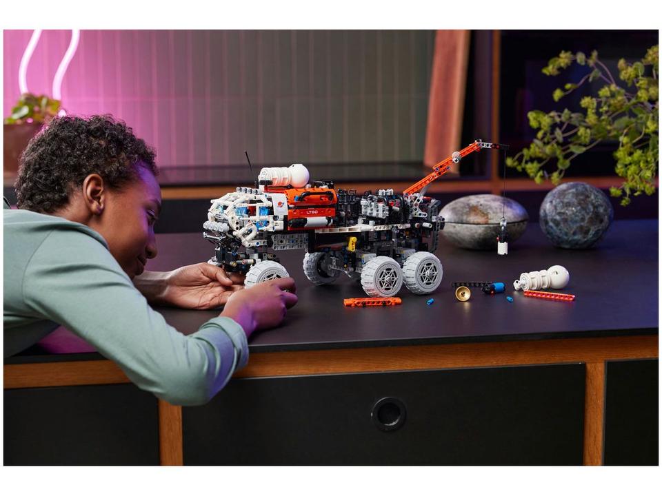LEGO Technic Rover de Exploração da Equipe de - 1