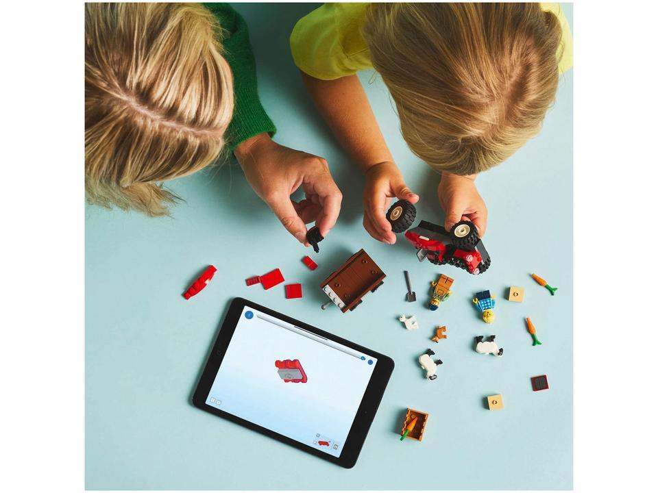 LEGO Trator de Fazenda Vermelho com Trailer e - 1