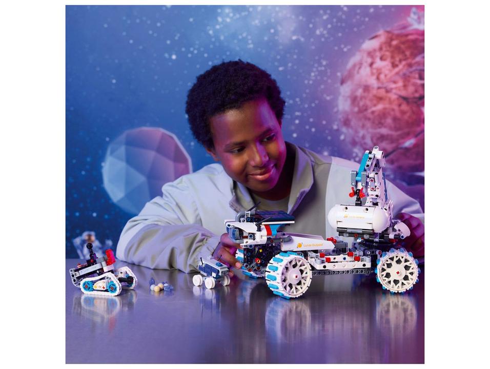 LEGO Veiculo Espacial Lunar do Lunar Outpost 42211 - 1