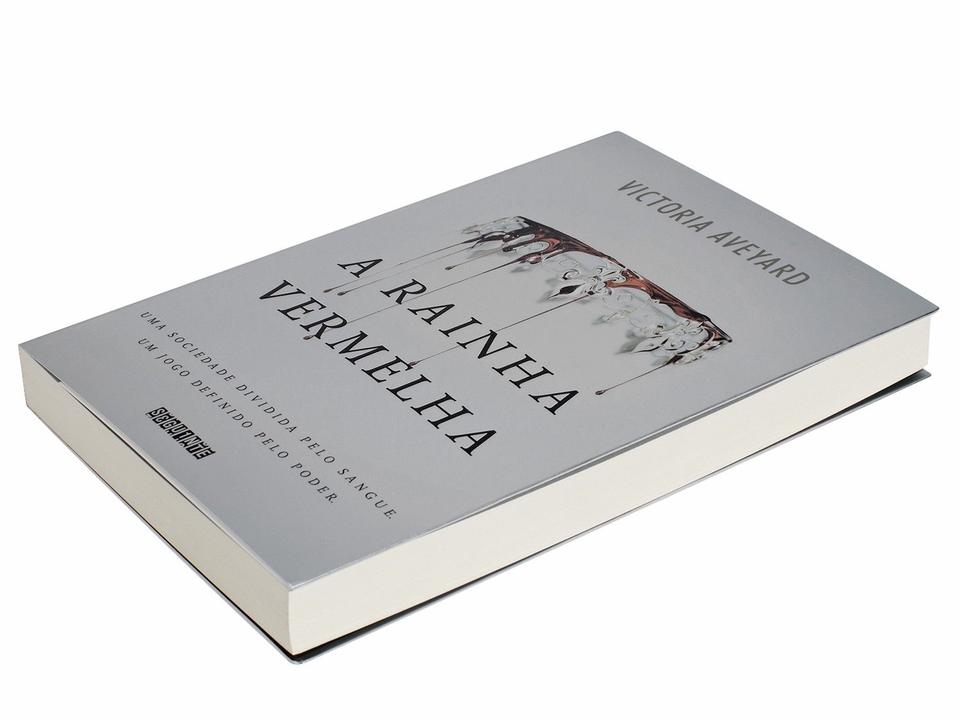 Livro A Rainha Vermelha Victoria Aveyard - 4
