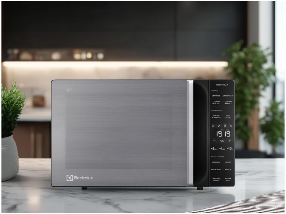 Micro-ondas Electrolux 23L Prata Efficient ME23S - 2