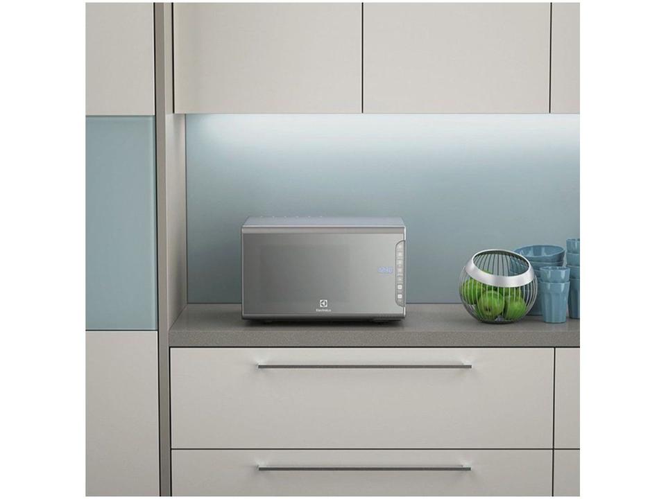 Micro-ondas Electrolux 31L Cinza Espelhado Função Tira Odor - 10