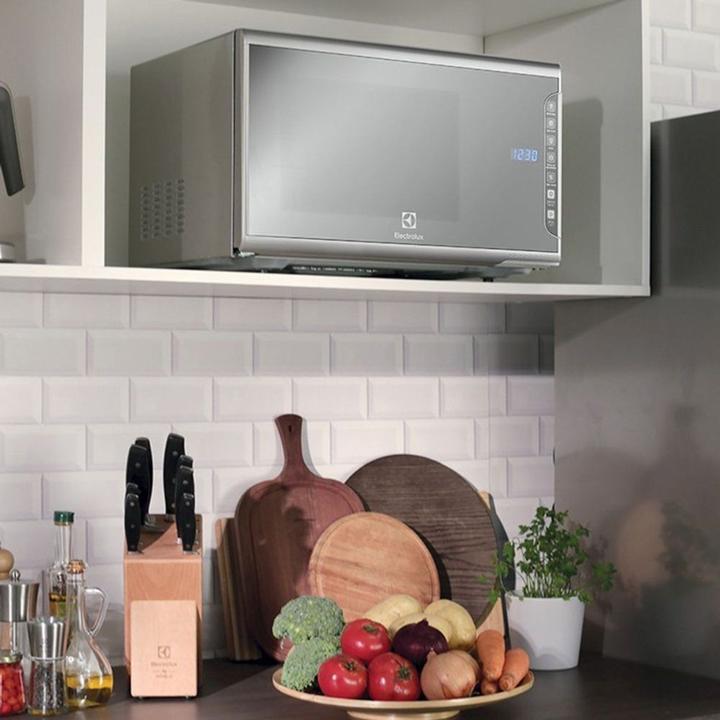 Micro-ondas Electrolux 31L cor Inox Espelhado com Painel Integrado e Função Tira Odor - 10